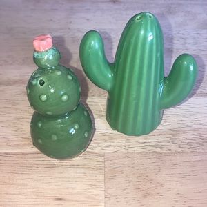 🌵🧂Ceramic Cactus Salt & Pepper Shaker Set | Austin, TX / Palm Springs, CA 🌵🧂